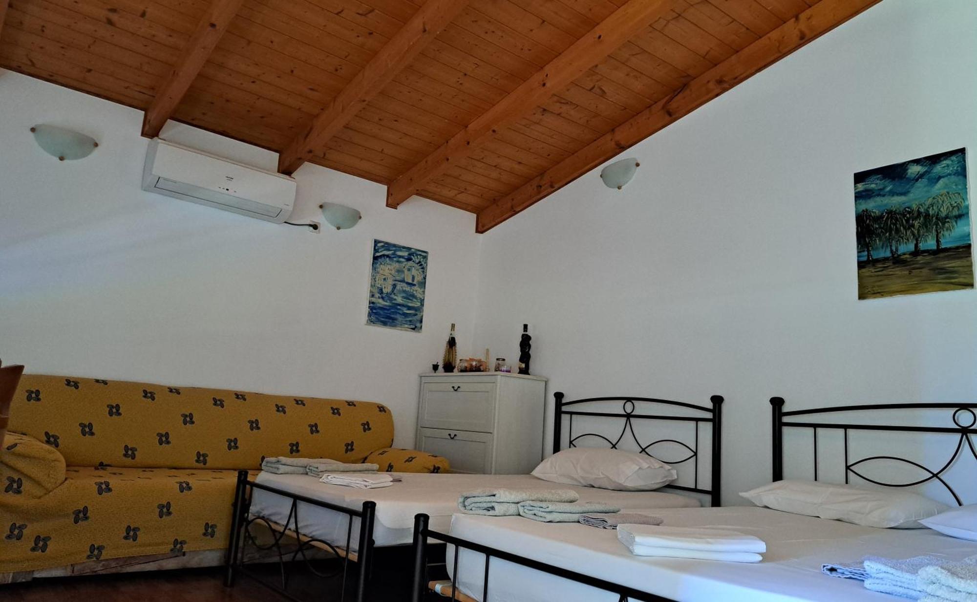 Garden House-Free Transfer From Airport Villa Artemida  Exterior foto
